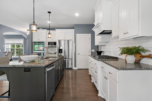 5450 Yellowstone Lane N, Plymouth, MN 55446