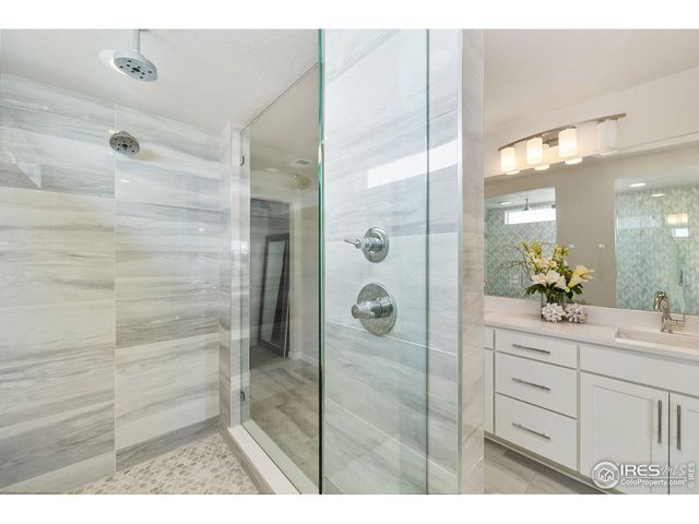 6429 Union Creek Dr, Loveland, CO 80538