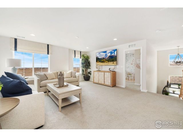 6429 Union Creek Dr, Loveland, CO 80538