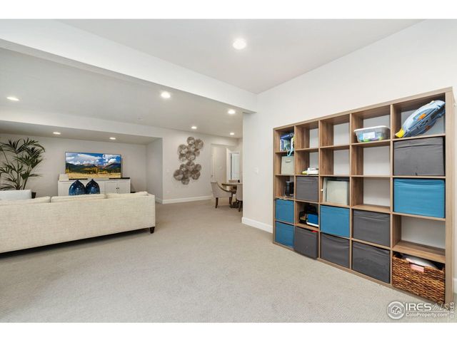 6429 Union Creek Dr, Loveland, CO 80538