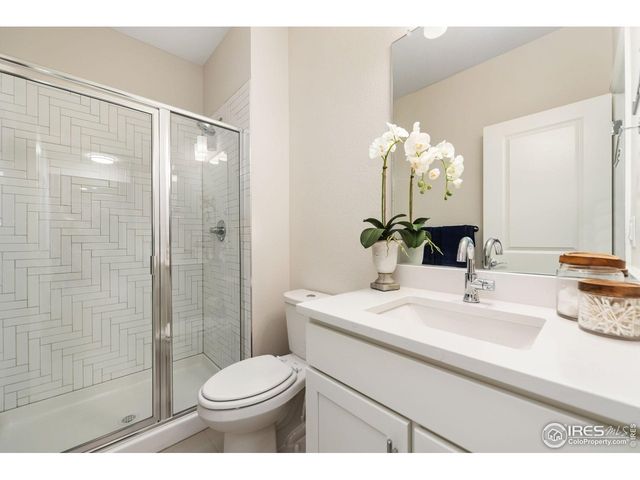 6429 Union Creek Dr, Loveland, CO 80538