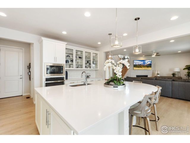 6429 Union Creek Dr, Loveland, CO 80538