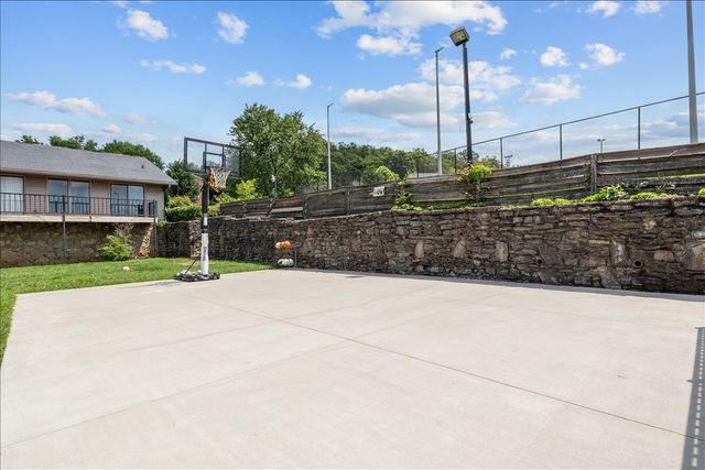 1622 Vineland Dr, Brentwood, TN 37027