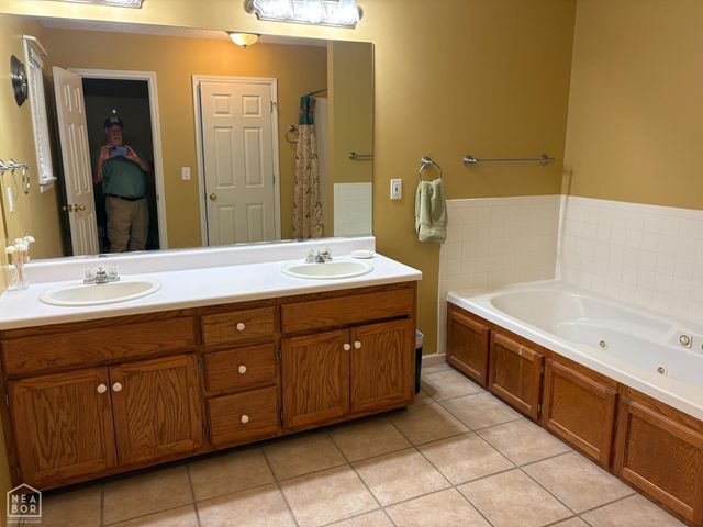 2316 Manchester, Jonesboro, AR 72401