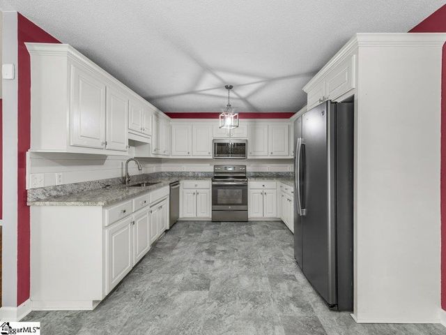 761 Pearson Town Road, Moore, SC 29369