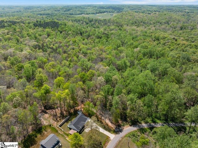 761 Pearson Town Road, Moore, SC 29369