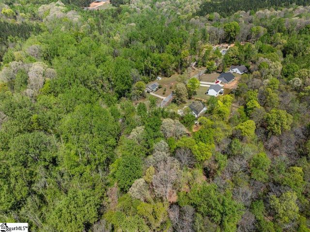 761 Pearson Town Road, Moore, SC 29369