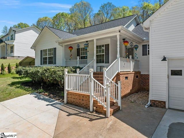 761 Pearson Town Road, Moore, SC 29369