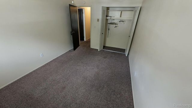 7605 Woodview Street, Westland, MI 48185