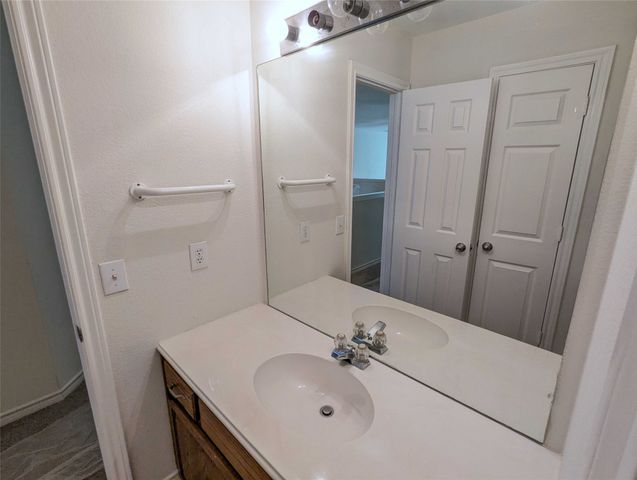 7686 Creekmere Drive, Frisco, TX 75035