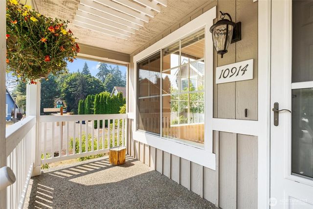10914 SE 169th Place, Renton, WA 98055