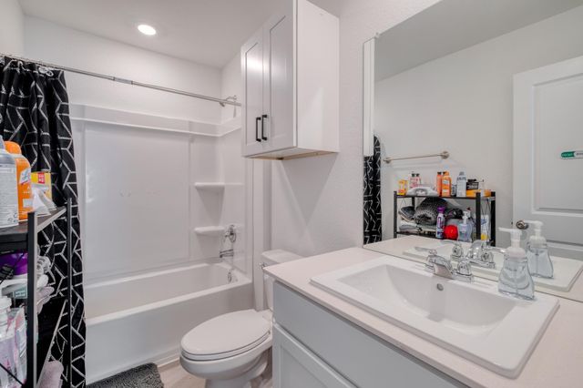 201 Tugboat Annie WAY, Jarrell, TX 76537