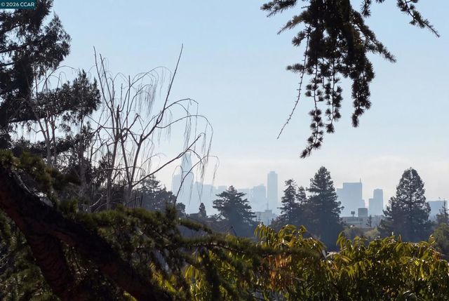 362 Magnolia Ave, Piedmont, CA 94611