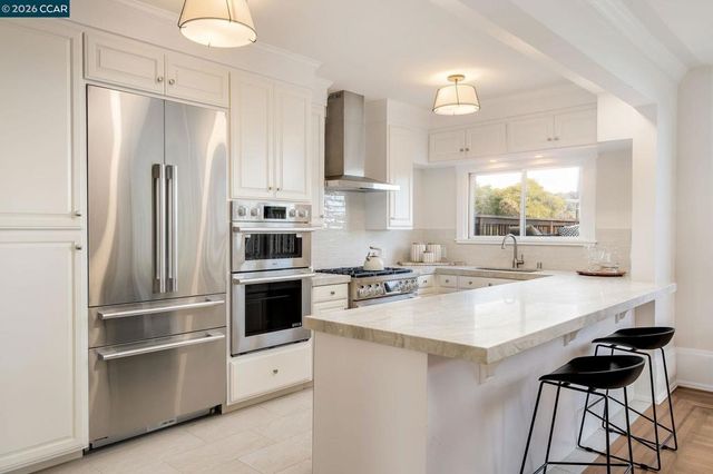 362 Magnolia Ave, Piedmont, CA 94611