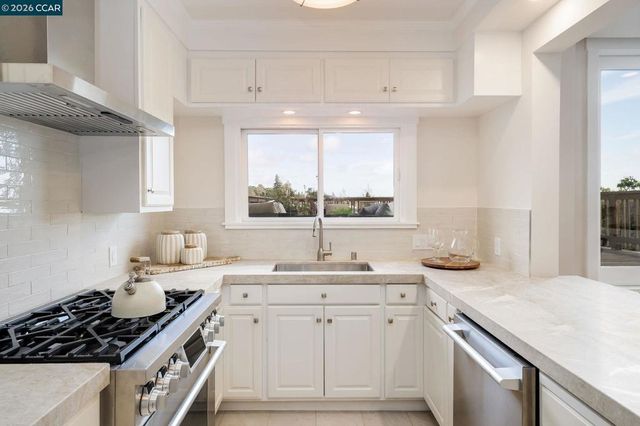 362 Magnolia Ave, Piedmont, CA 94611