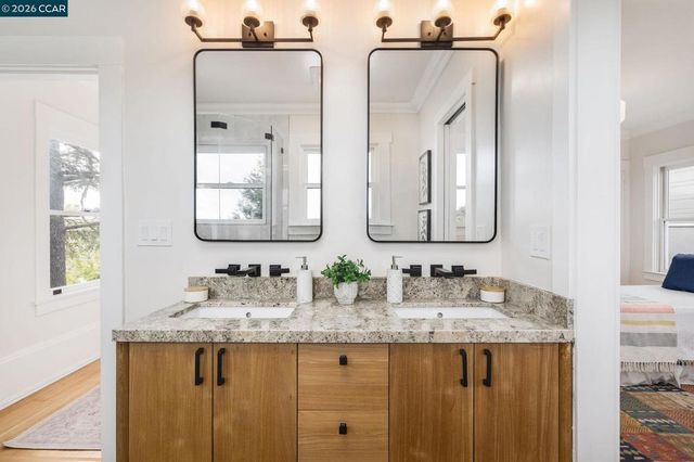 362 Magnolia Ave, Piedmont, CA 94611