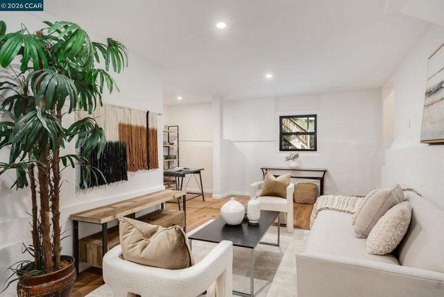 362 Magnolia Ave, Piedmont, CA 94611