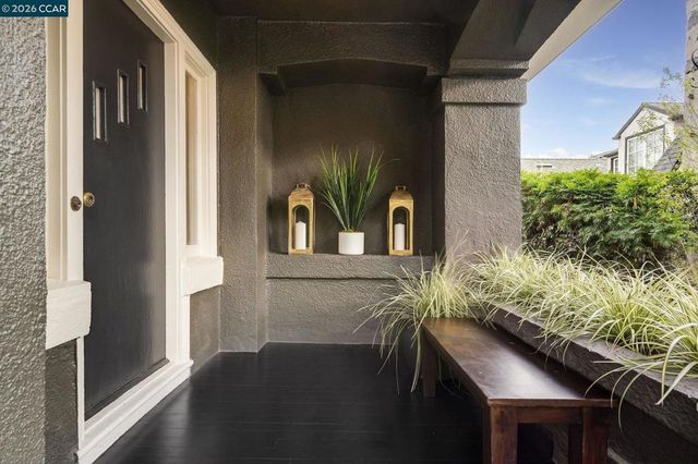 362 Magnolia Ave, Piedmont, CA 94611