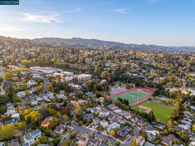 362 Magnolia Ave, Piedmont, CA 94611