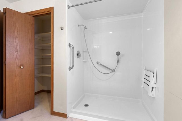 W4770 ERTL ROAD, Menasha, WI 54952