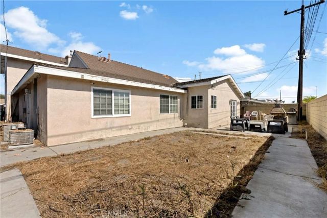 15951 Willett Lane, Huntington Beach, CA 92647