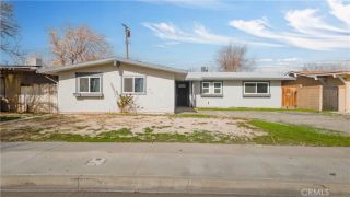 1041 W Avenue H2, Lancaster, CA 93534