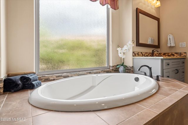 66220 E Mount Lemmon Lane, Tucson, AZ 85739