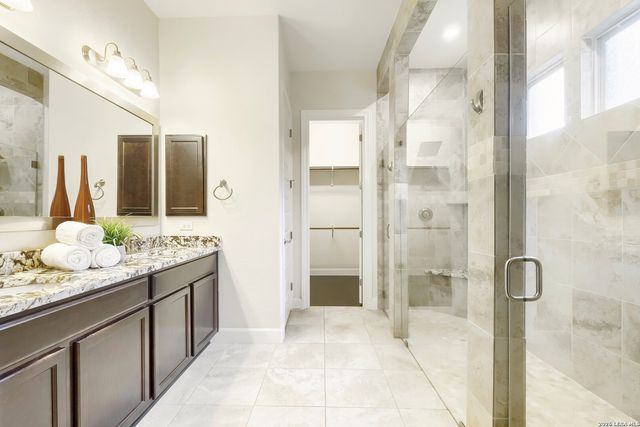10522 FAR REACHES LN, Helotes, TX 78023