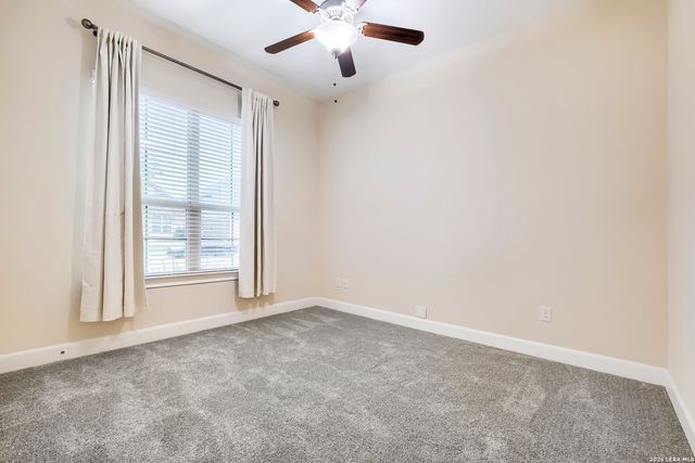 10522 FAR REACHES LN, Helotes, TX 78023