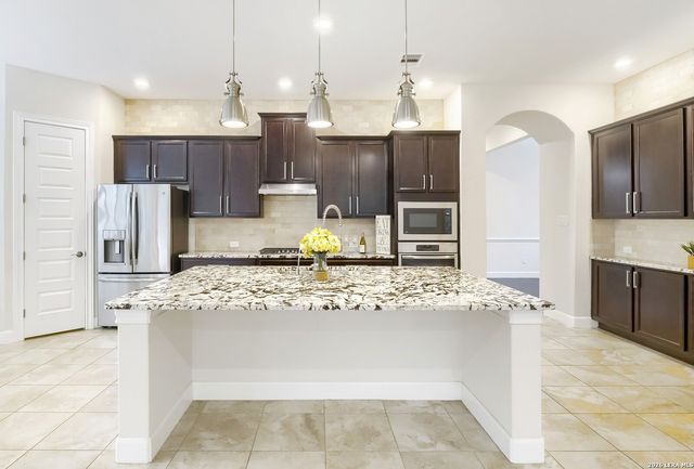 10522 FAR REACHES LN, Helotes, TX 78023