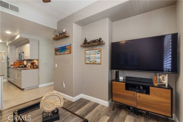 5142 Warner Ave 209, Huntington Beach, CA 92649