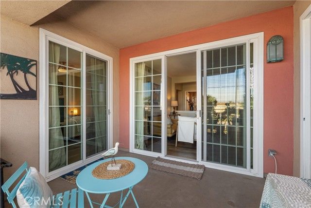 5142 Warner Ave 209, Huntington Beach, CA 92649