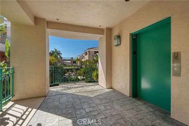 5142 Warner Ave 209, Huntington Beach, CA 92649