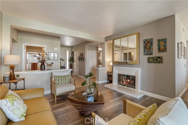 5142 Warner Ave 209, Huntington Beach, CA 92649