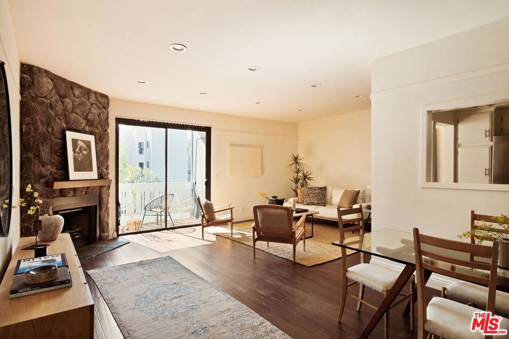 8160 Manitoba Street 216, Playa Del Rey, CA 90293