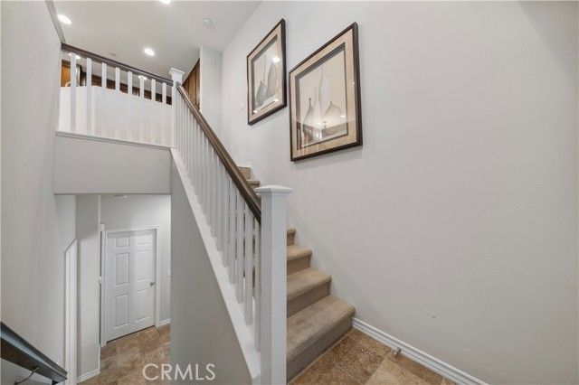 92 New Season, Irvine, CA 92602