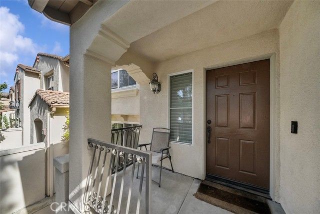 92 New Season, Irvine, CA 92602