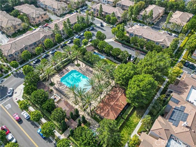 92 New Season, Irvine, CA 92602