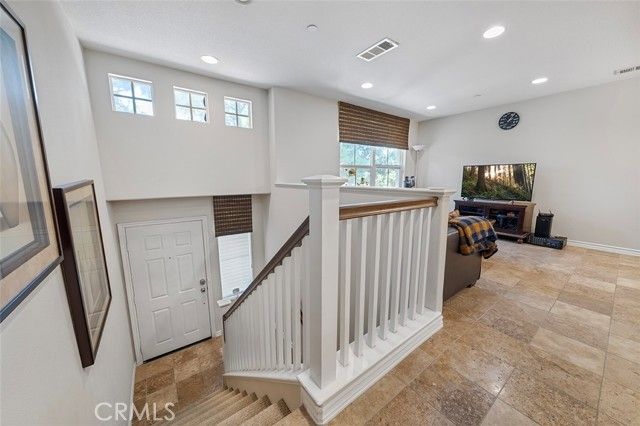 92 New Season, Irvine, CA 92602