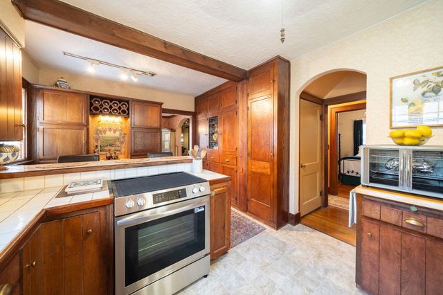 310 S Cross Street, Greenville, MI 48838