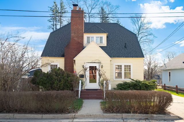 310 S Cross Street, Greenville, MI 48838