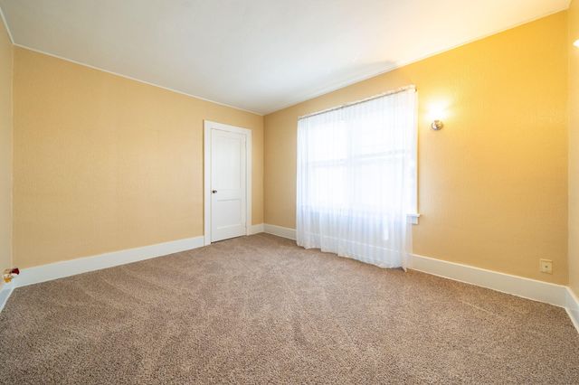 310 S Cross Street, Greenville, MI 48838