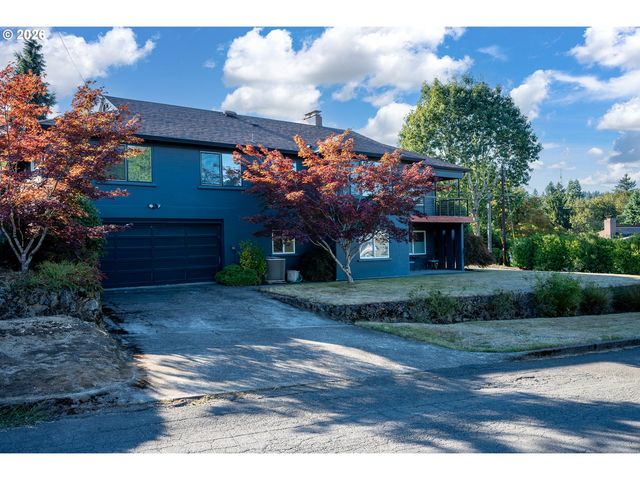 8020 Sw RUBY Ter, Portland, OR 97219