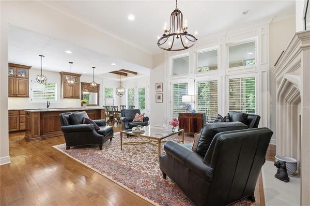 8430 N Donnelly Court, Kansas City, MO 64157
