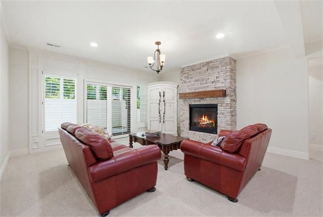 8430 N Donnelly Court, Kansas City, MO 64157