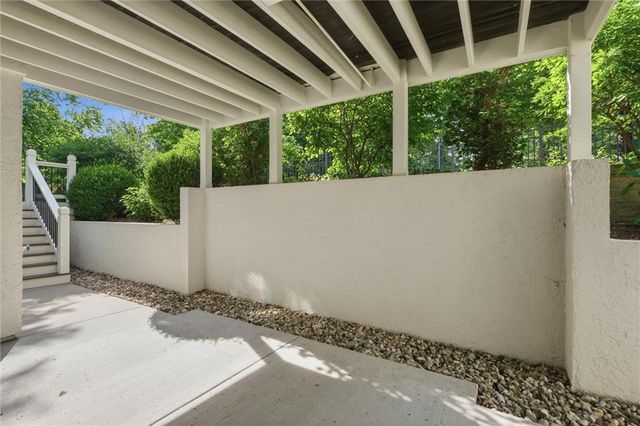 8430 N Donnelly Court, Kansas City, MO 64157