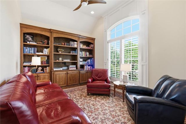 8430 N Donnelly Court, Kansas City, MO 64157
