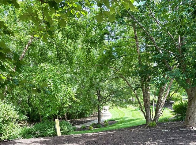 8430 N Donnelly Court, Kansas City, MO 64157