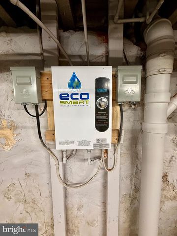 5828 TORRESDALE AVE, Philadelphia, PA 19135