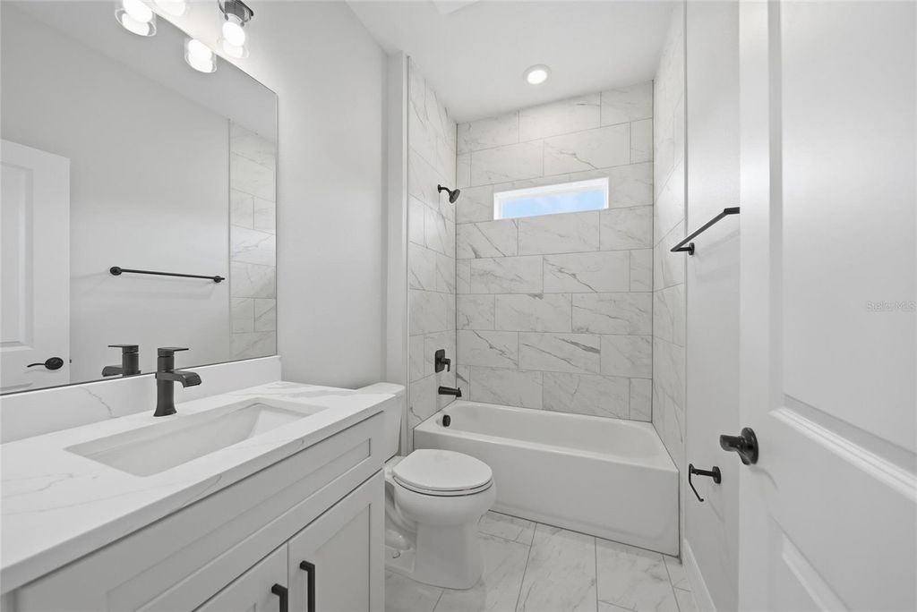 Image 25 of property listing at 6805 SW 132ND STREET, Ocala, FL 34473